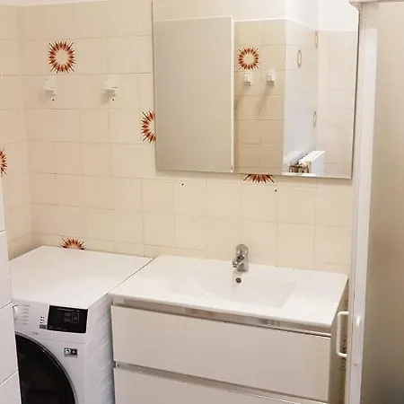 Casa Rava Beach Vista Mare דירה *